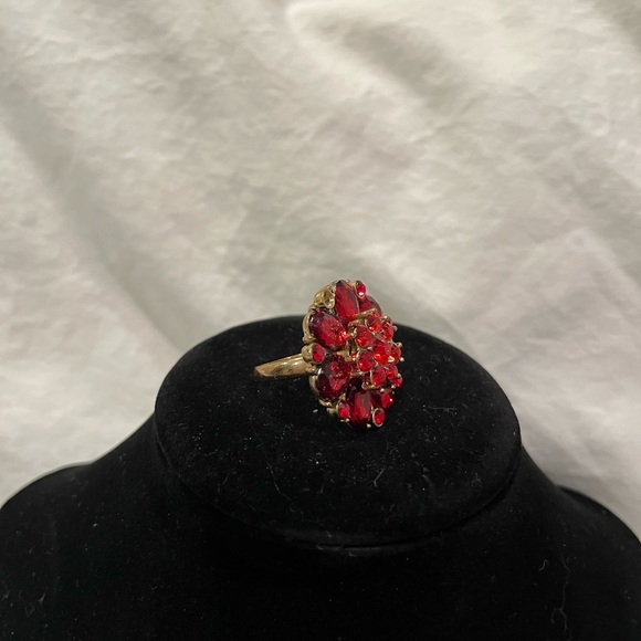 Red crystal flower ring - Picture 2 of 2